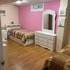 A Bed Of 2 Beds Cute For Females Only - Pour Les Femmes Seulement Ottawa